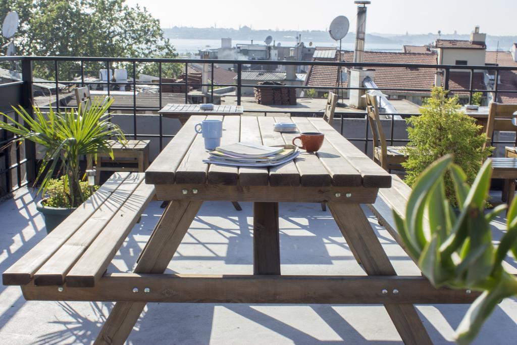 Hush Hostel Moda Istanbul Exterior foto