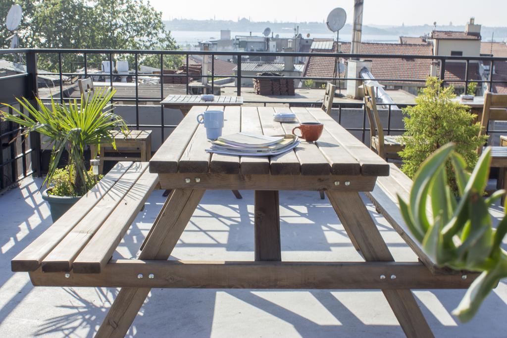 Hush Hostel Moda Istanbul Exterior foto